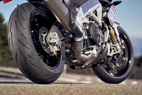 Llanta 140/70-17 Pirelli Diablo Rosso 4 Radial Tl 66h 6