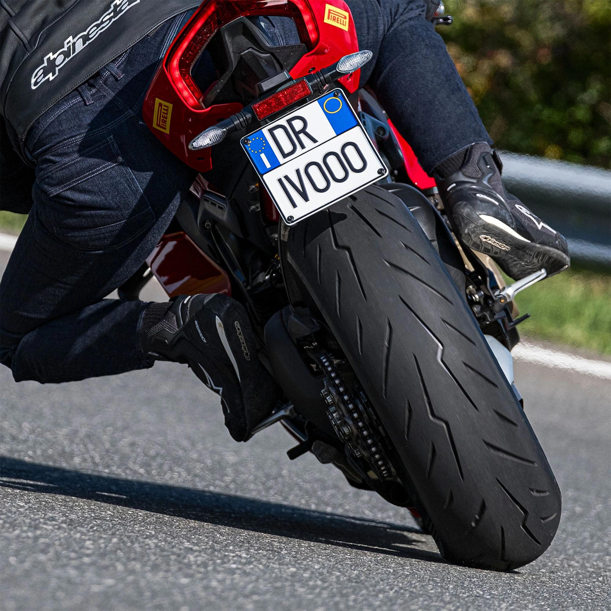 Llanta Moto PIRELLI 110/70R17 TL 54H Diablo Rosso IV 4